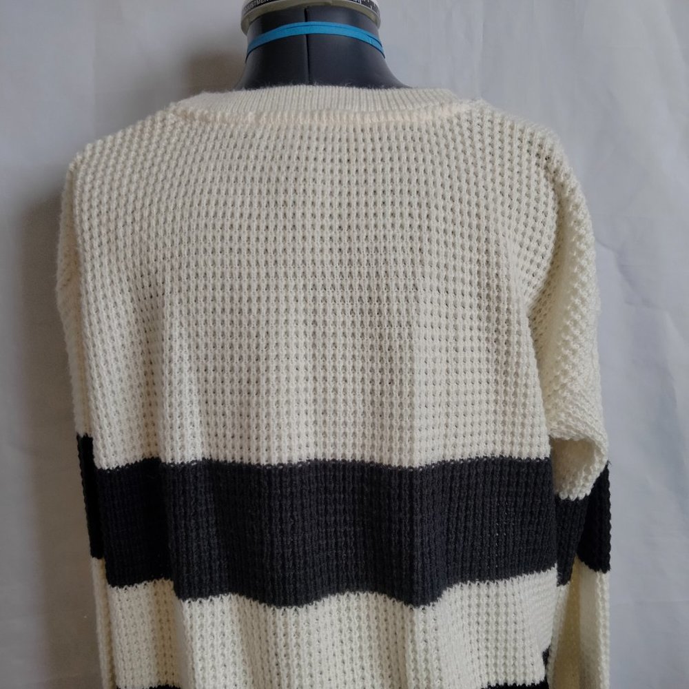 XXI Forever 21 Sweater Boxy Chunky Size S Black Off White Stripe Relaxed Cozy - Picture 9 of 14